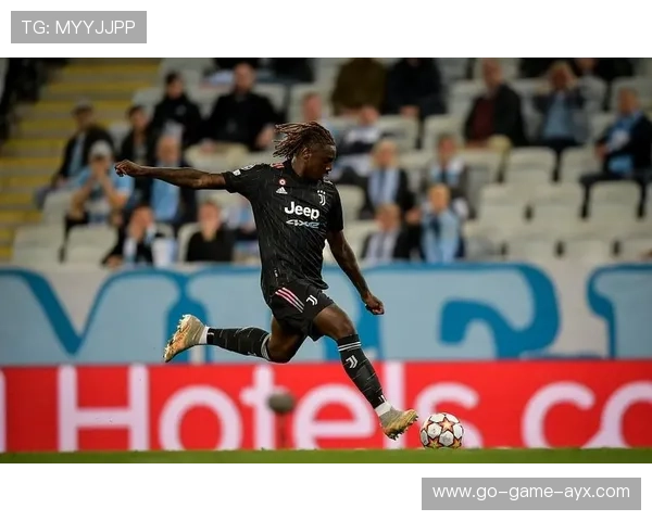 尤文图斯后防高点解围表现突出