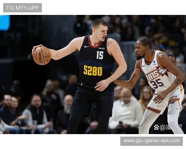 约基奇单手暴扣,掘金主场掌握节拍